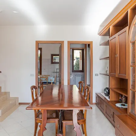 Glamour Semesterbostad Lenno