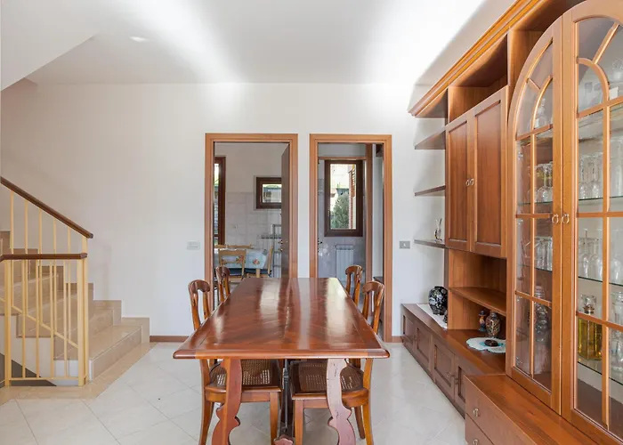 Glamour Semesterbostad Lenno